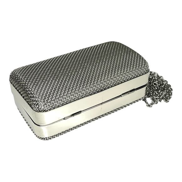 Bebe USA Metal Frame Fashion Clutch HANDBAG Purse Silver Shoulder Chain Strap - Picture 4 of 9